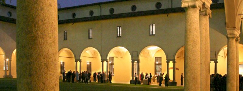 Un posto a tavola può diventare un gesto d’amore